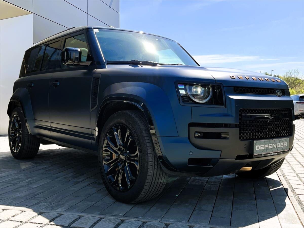 Land Rover Defender SUV / Terénní 4,4 l 467 kw