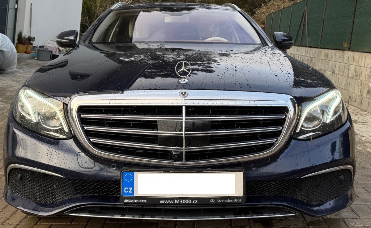 Mercedes-Benz Třídy E Kombi 0,0 245 kw