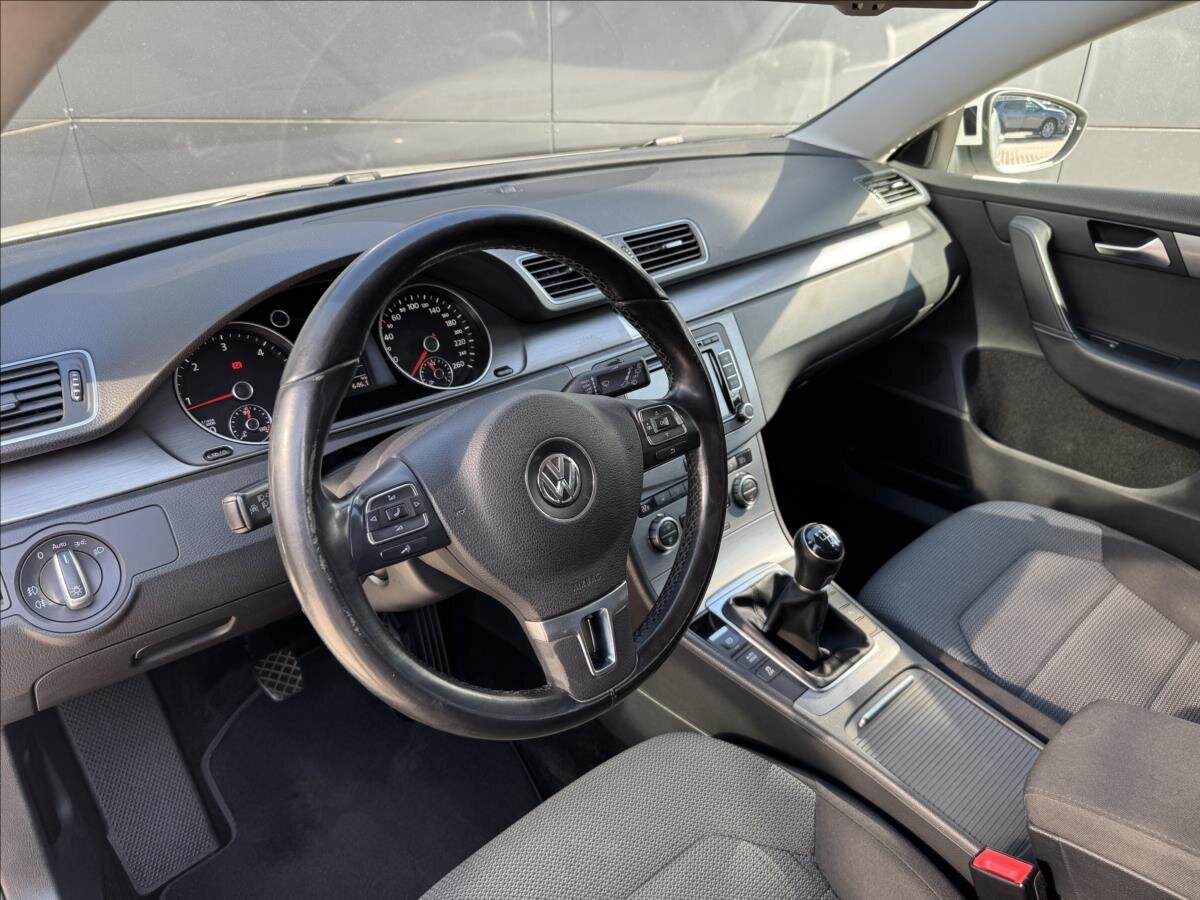 Volkswagen Passat Kombi 2,0 l 103 kw