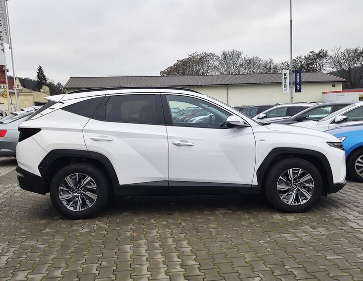 Hyundai Tucson SUV 1,6 l 110 kw
