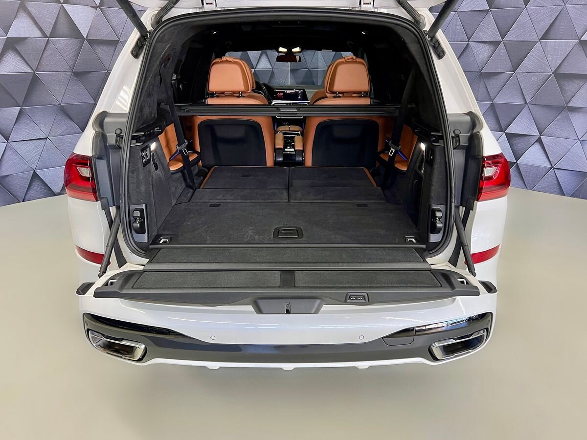 BMW X7 SUV / Terénní 3,0 l 250 kw