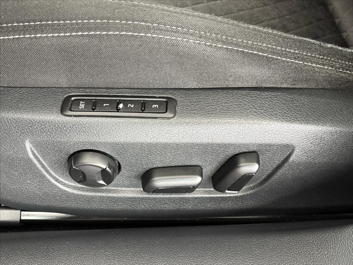 Škoda Superb Kombi 2,0 l 110 kw