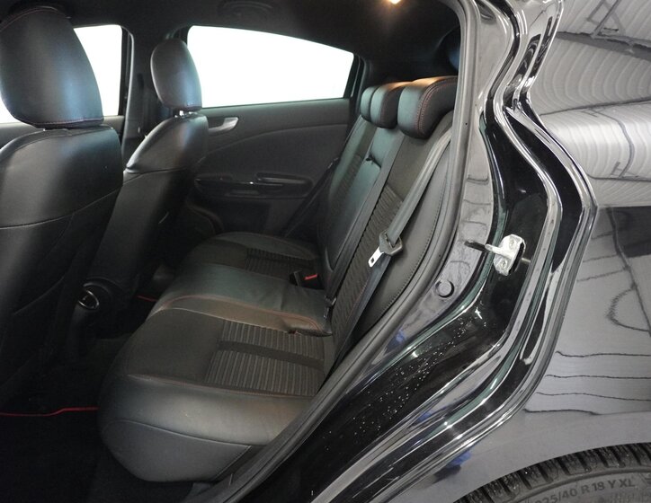 Alfa Romeo Giulietta Hatchback 1,7 l 173 kw