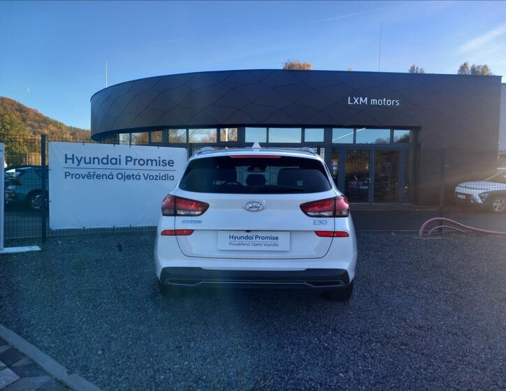 Hyundai i30 Kombi 998,0 88 kw