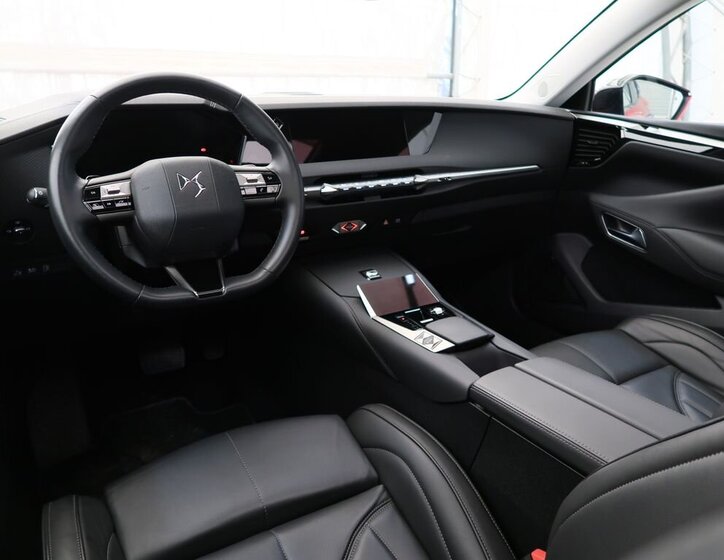 DS Automobiles DS4 Hatchback 1,6 l 132 kw