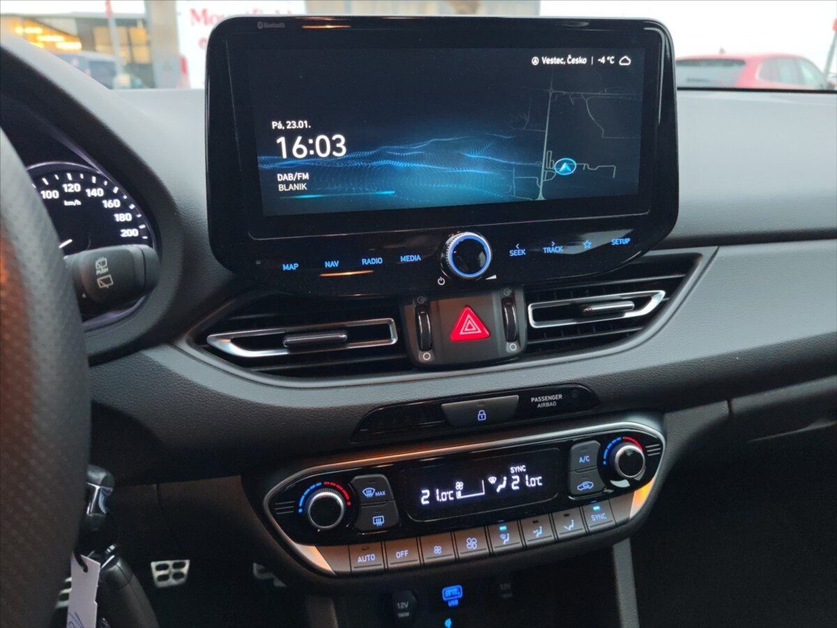 Hyundai i30 Kombi 998,0 88 kw