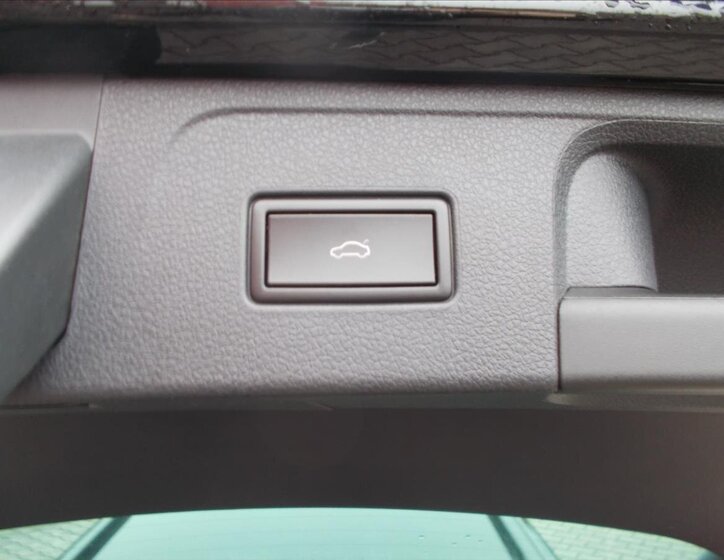 Volkswagen Passat Kombi 2,0 l 110 kw