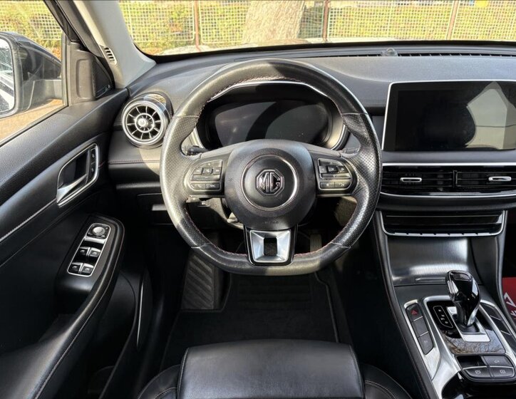 MG EHS SUV 1,5 l 119 kw