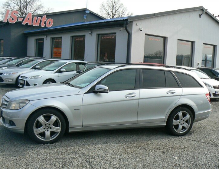 Mercedes-Benz Třídy C Kombi 2,1 l 125 kw