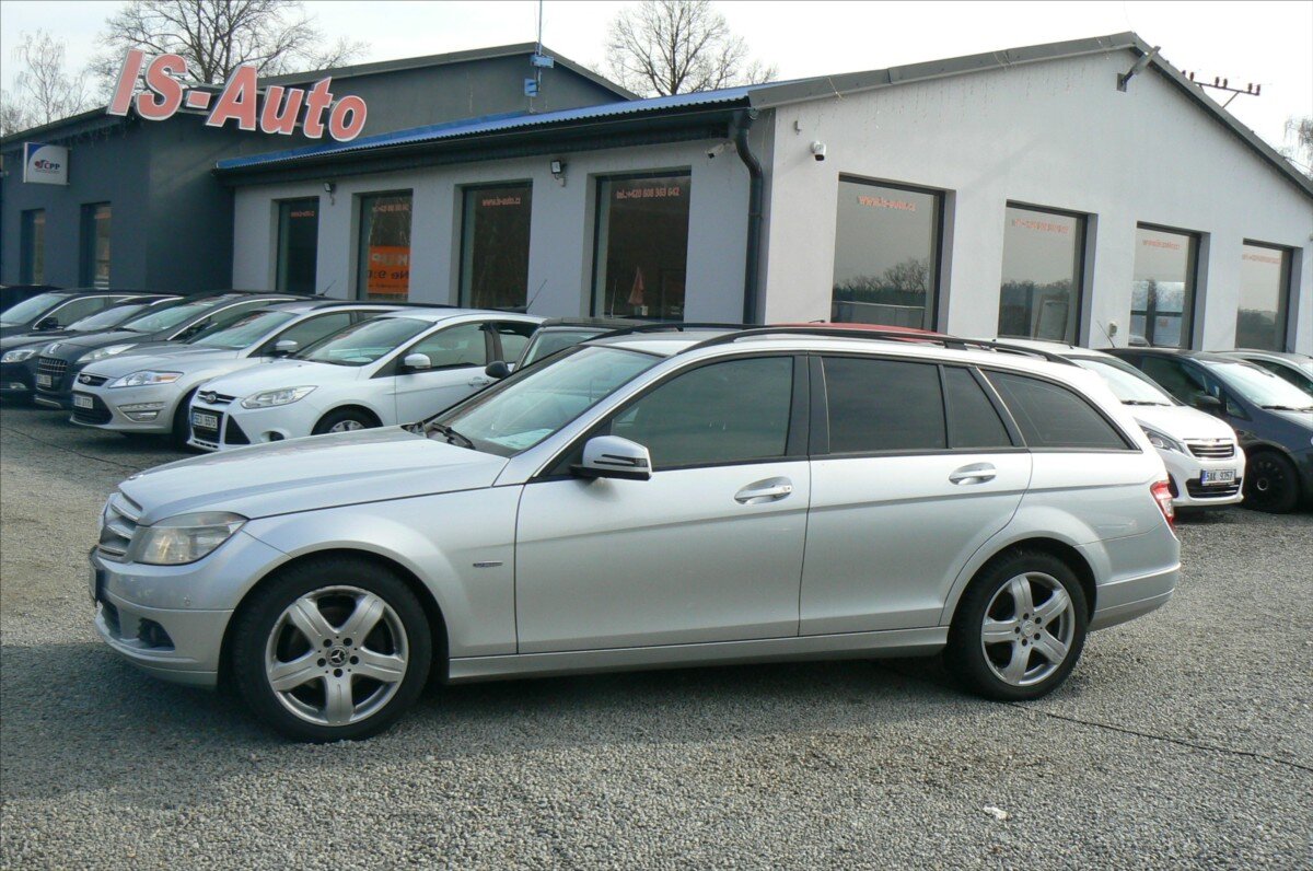 Mercedes-Benz Třídy C Kombi 2,1 l 125 kw