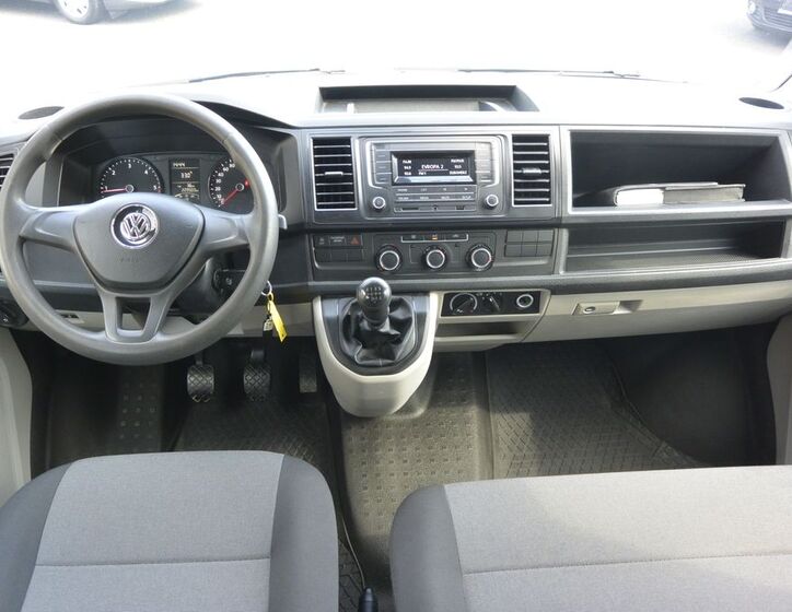 Volkswagen Transporter 11