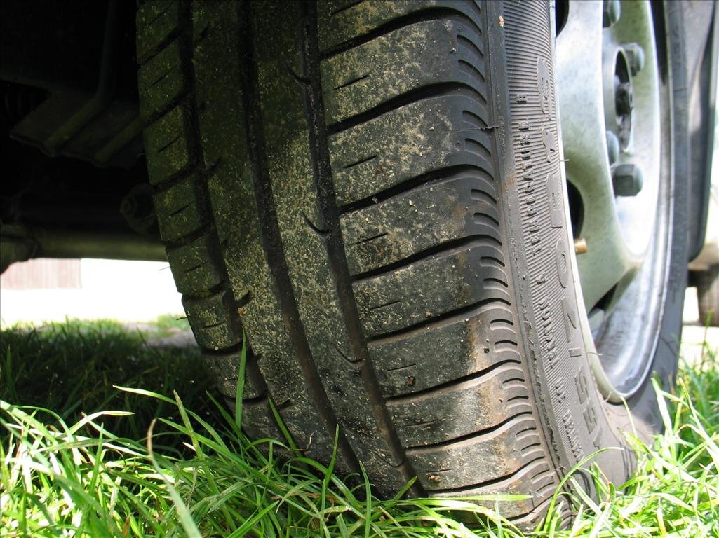 Suzuki Swift Hatchback 993,0 39 kw