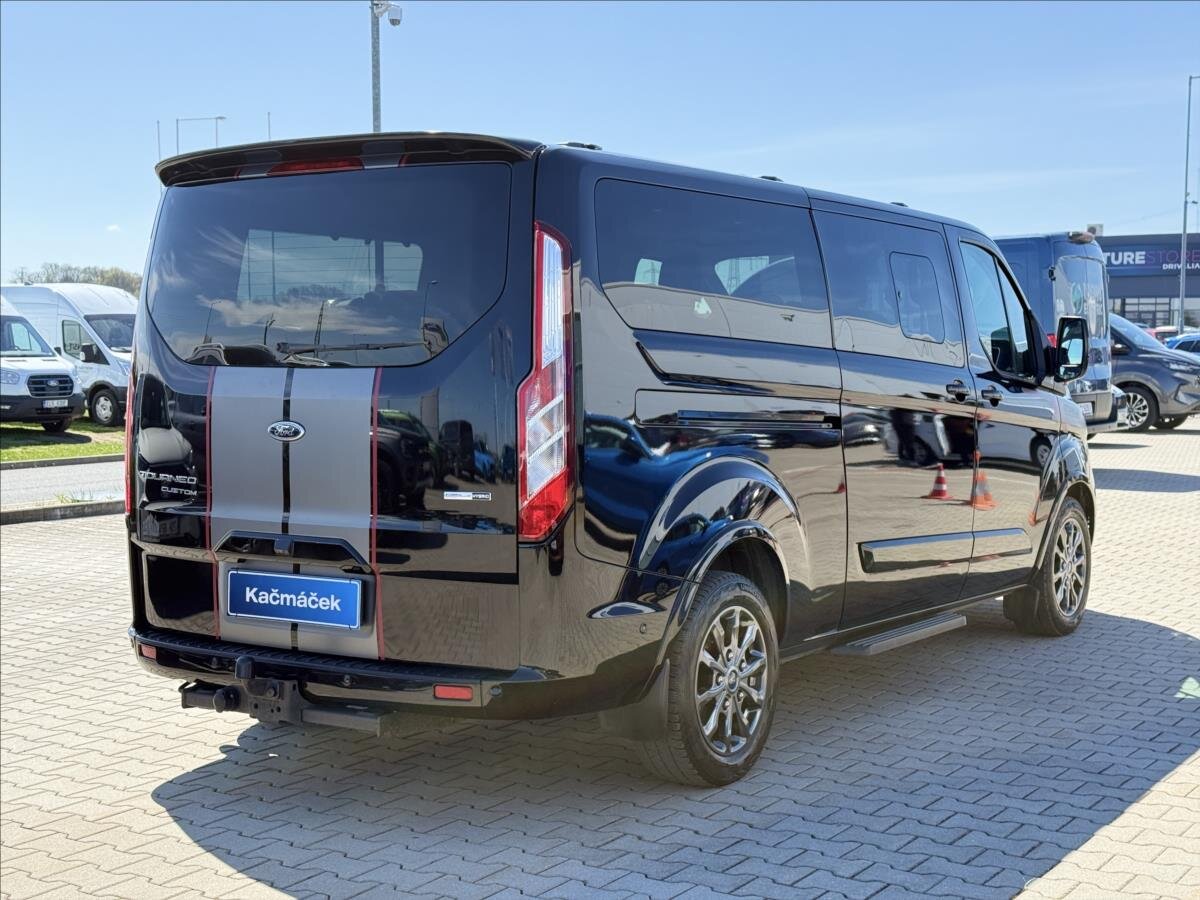 Ford Tourneo Custom MPV 2,0 l 136 kw
