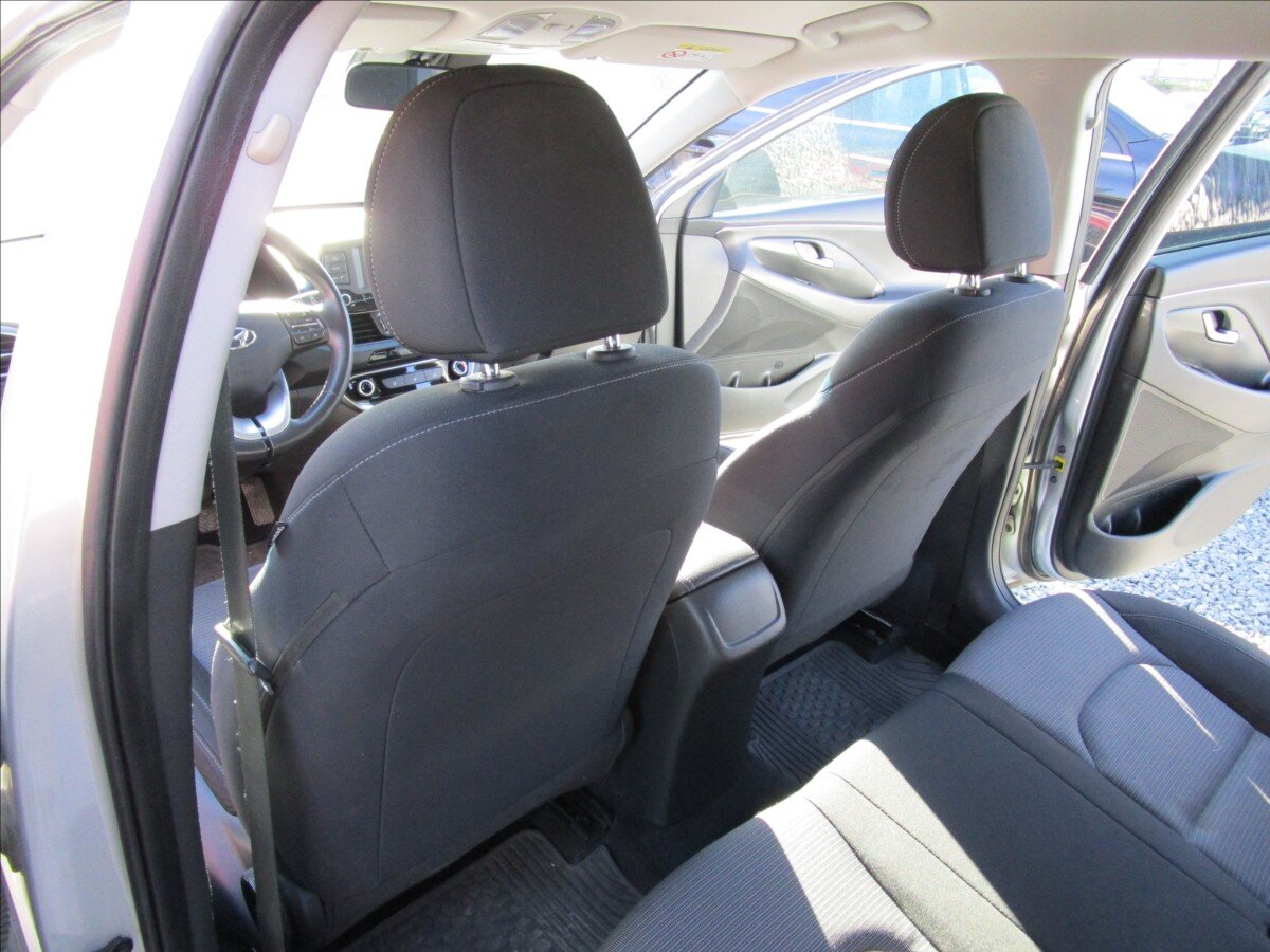 Hyundai i30 Kombi 1,6 l 81 kw