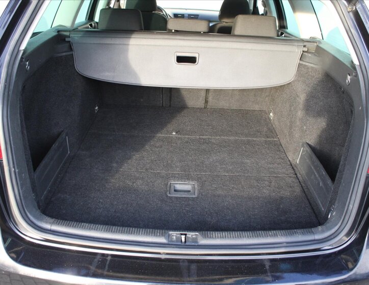 Volkswagen Passat 12