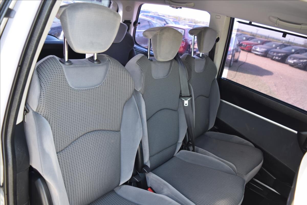 Peugeot 807 MPV 2,0 l 100 kw