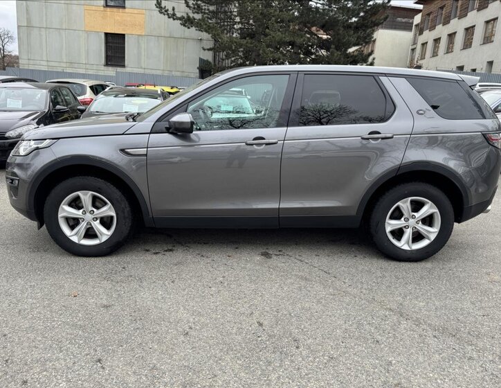 Land Rover Discovery Sport SUV 2,0 l 110 kw