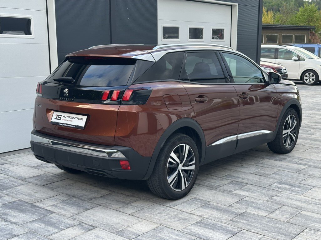 Peugeot 3008 SUV / Terénní 1,2 l 96 kw