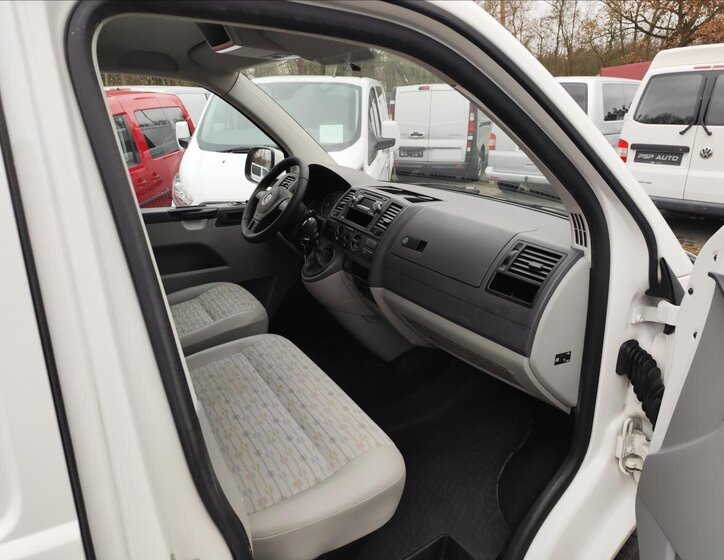 Volkswagen Transporter Ostatní 2,0 l 84 kw