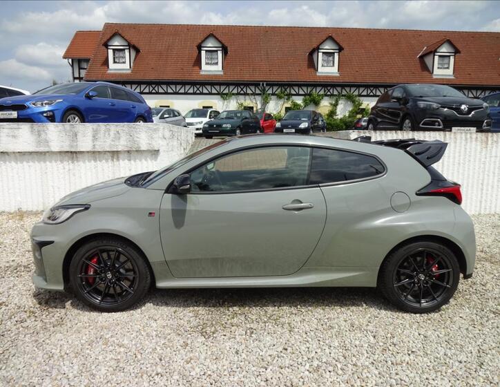Toyota GR Yaris 4