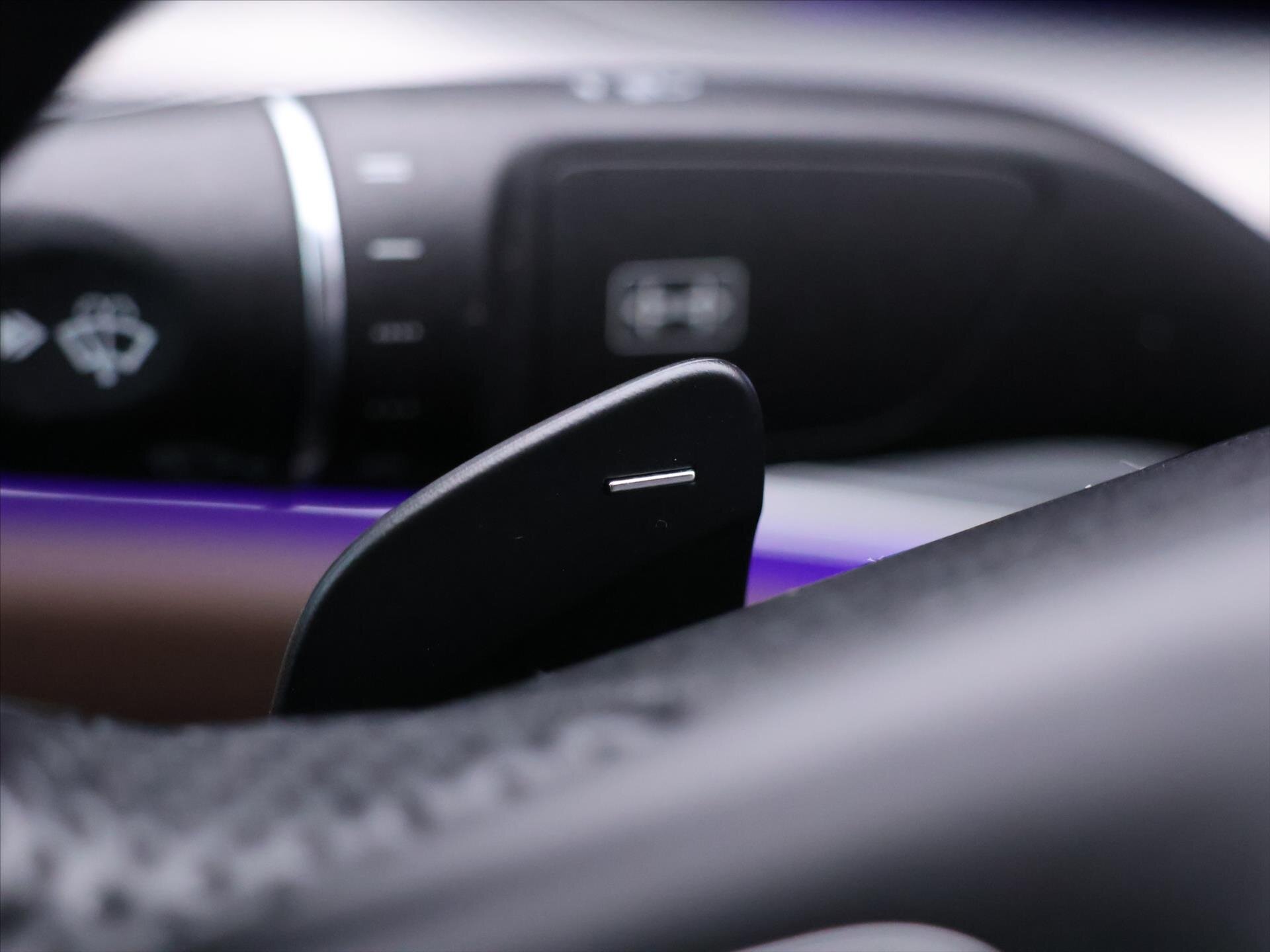 Mercedes-Benz Třídy E Sedan 2,0 l 143 kw