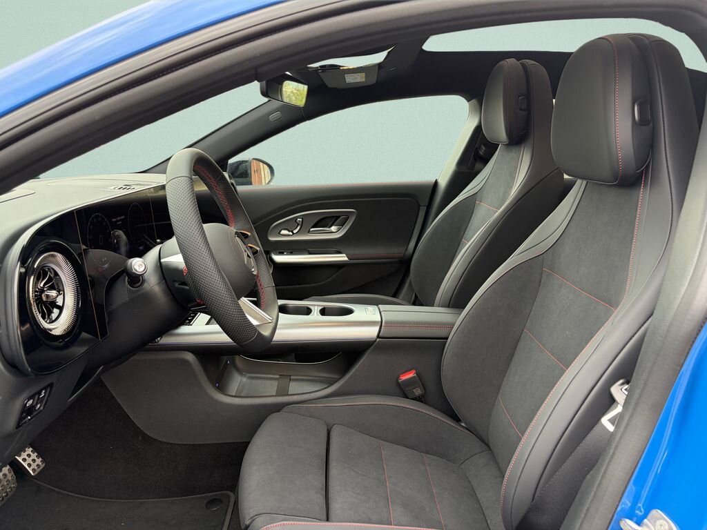 Mercedes-Benz CLA Sedan / Limuzína 2,0 l 140 kw