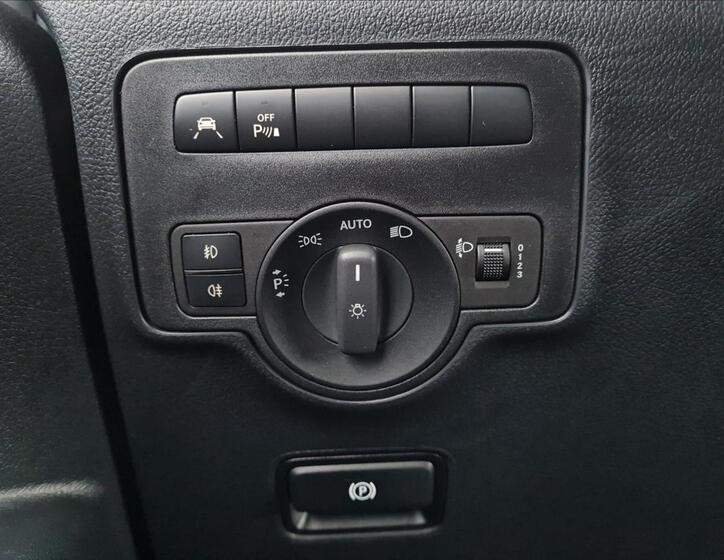 Mercedes-Benz Vito 11