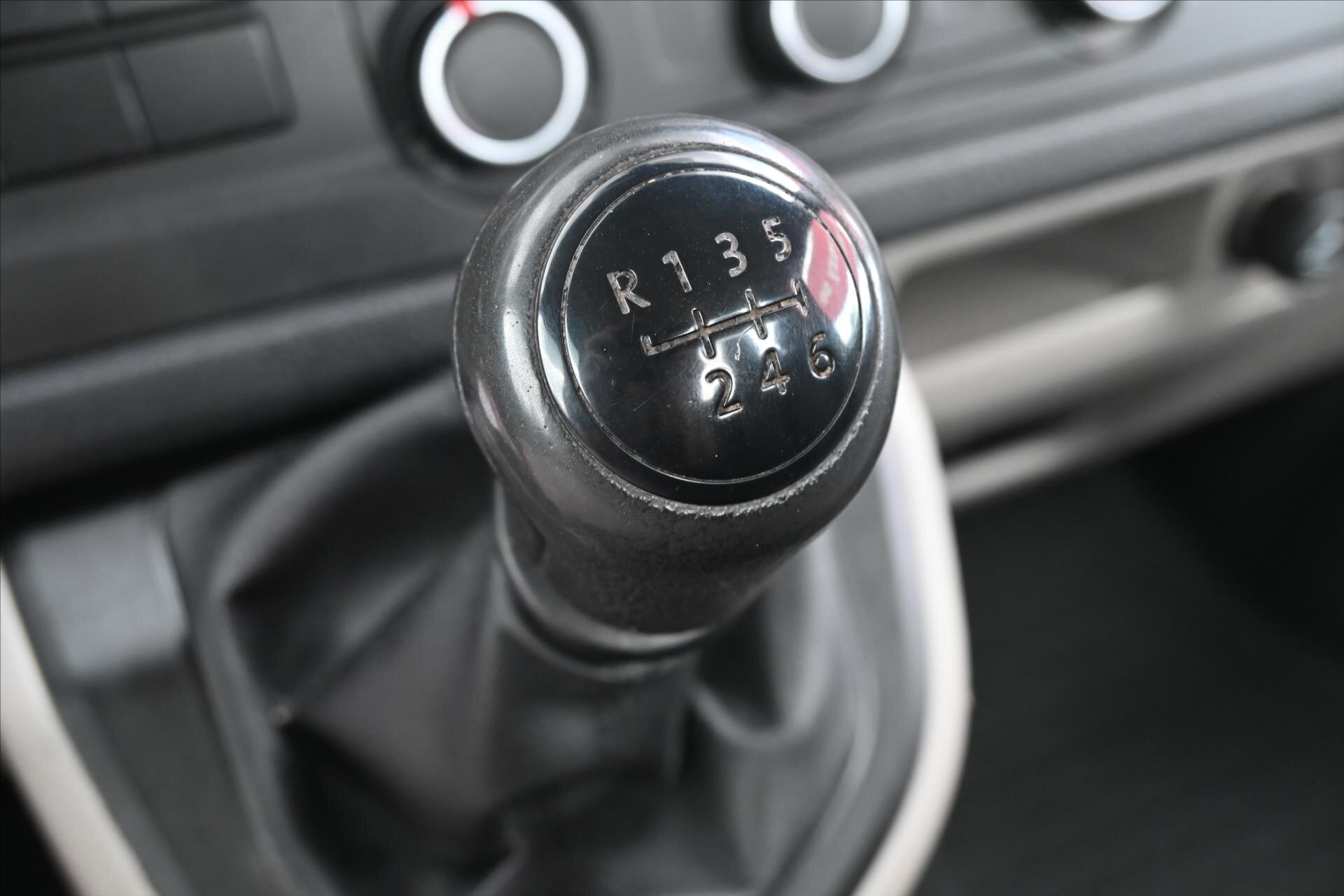 Volkswagen Transporter Valník 2,0 l 110 kw