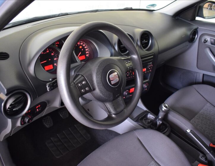 Seat Ibiza Hatchback 1,4 l 63 kw