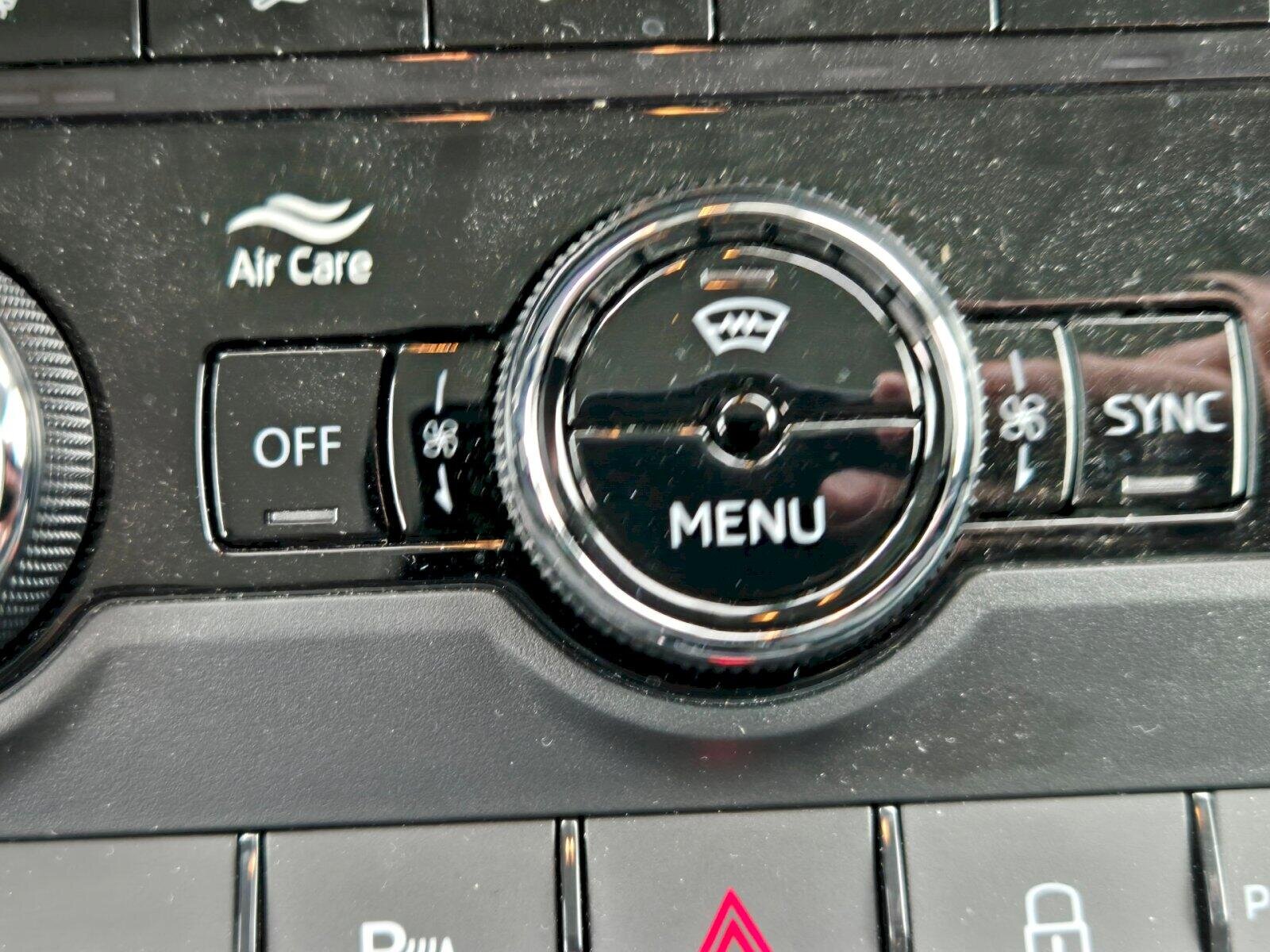 Škoda Karoq SUV 1,5 l 110 kw