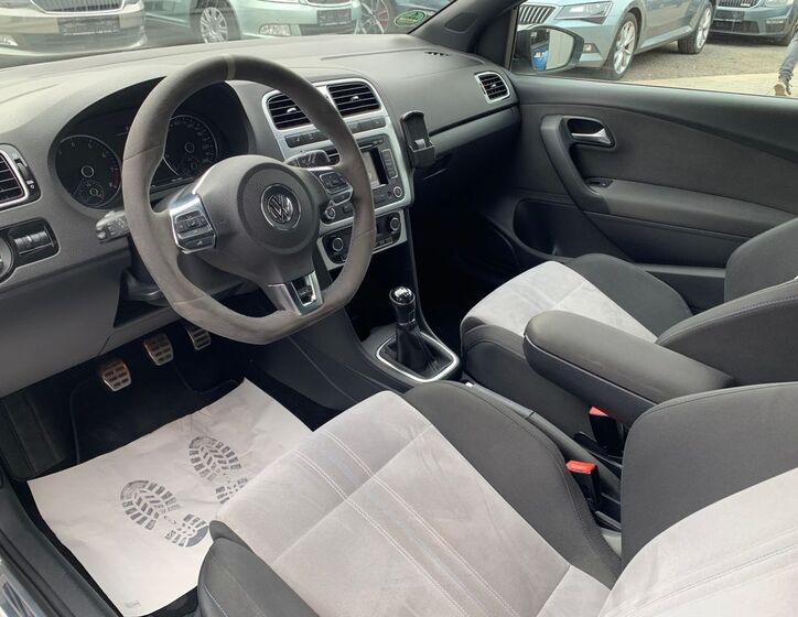 Volkswagen Polo 14