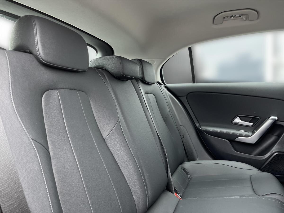 Mercedes-Benz Třídy A Hatchback 1,3 l 100 kw