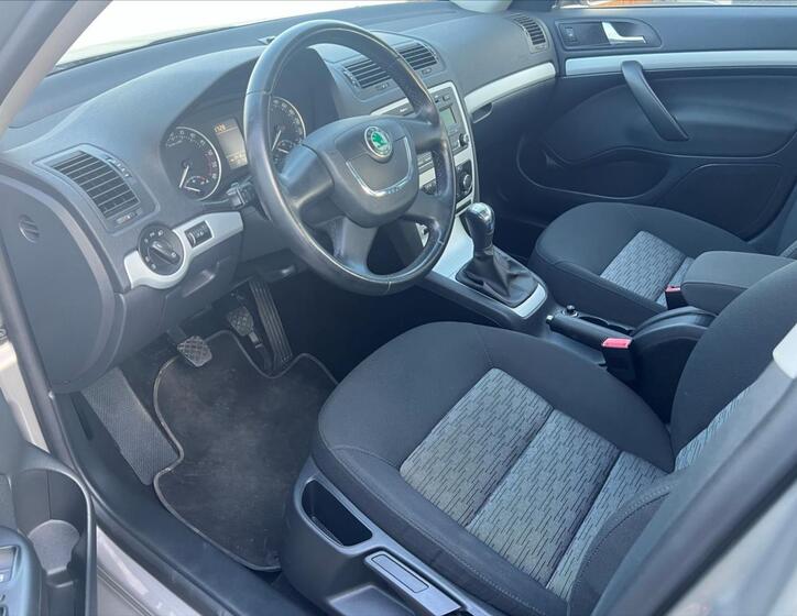 Škoda Octavia 13