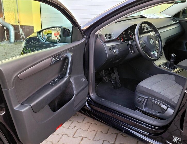 Volkswagen Passat Kombi 1,4 l 90 kw