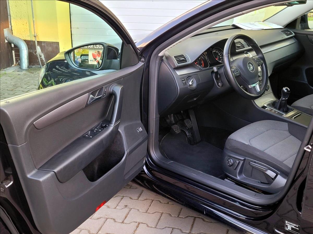 Volkswagen Passat Kombi 1,4 l 90 kw