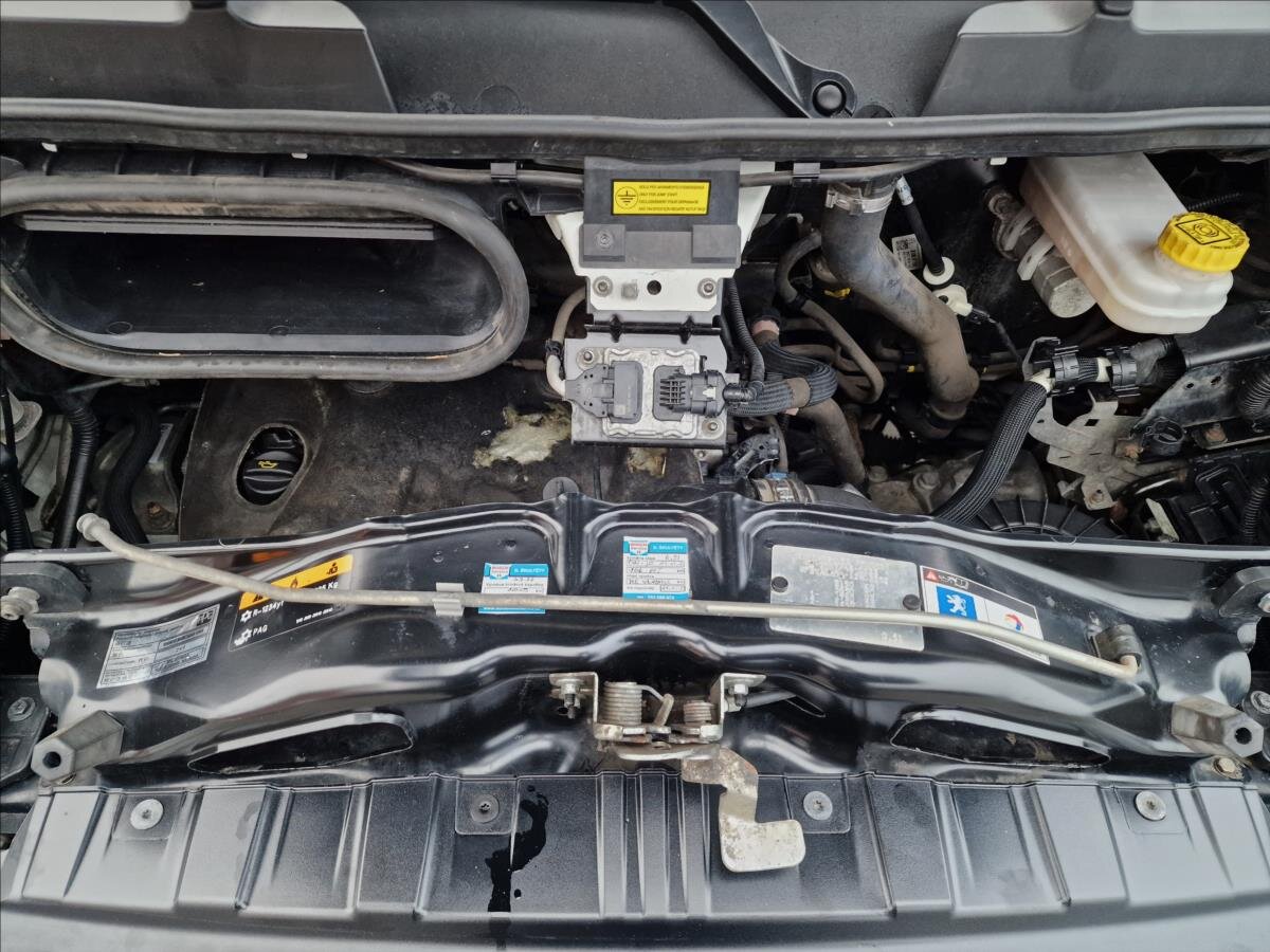 Peugeot Boxer VAN-Minibus 2,2 l 103 kw