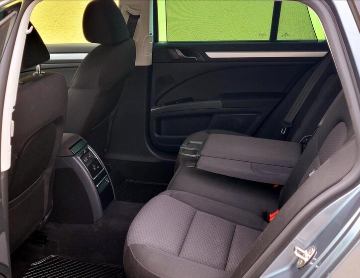 Škoda Superb Kombi 1,8 l 118 kw