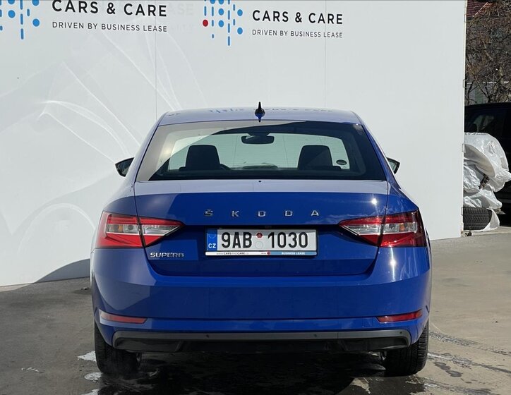Škoda Superb Liftback 1,5 l 110 kw