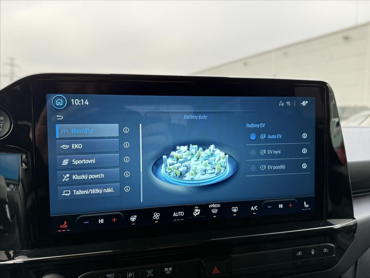 Ford Tourneo Custom Kombi 2,5 l 171 kw