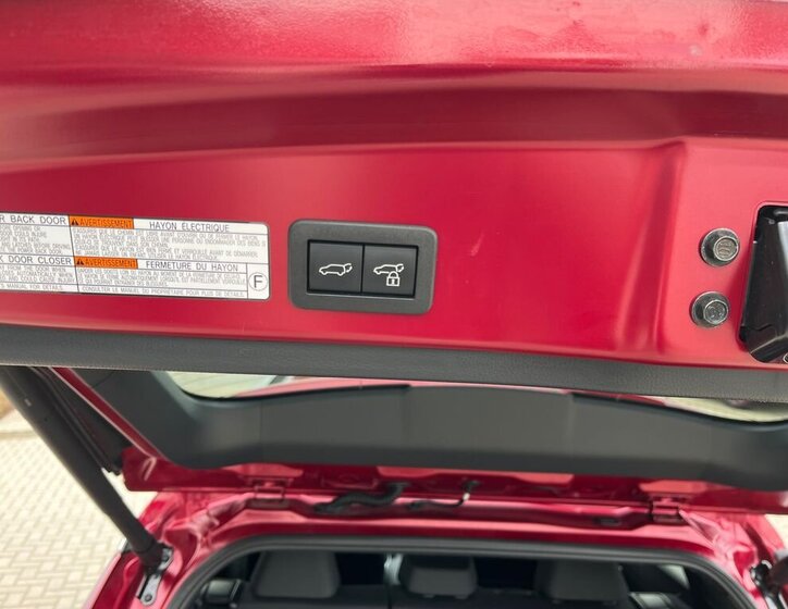 Toyota Corolla Cross SUV / Terénní 1,8 l 72 kw