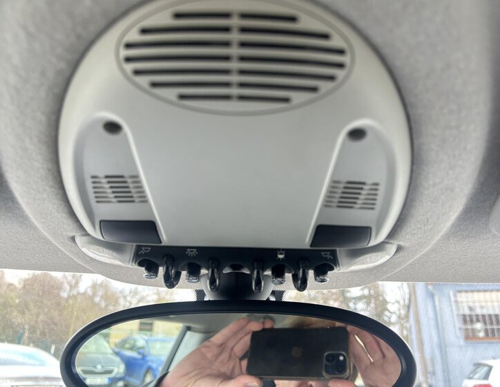 Mini Cooper Hatchback 1,6 l 80 kw