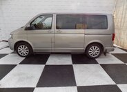 Volkswagen Multivan 2