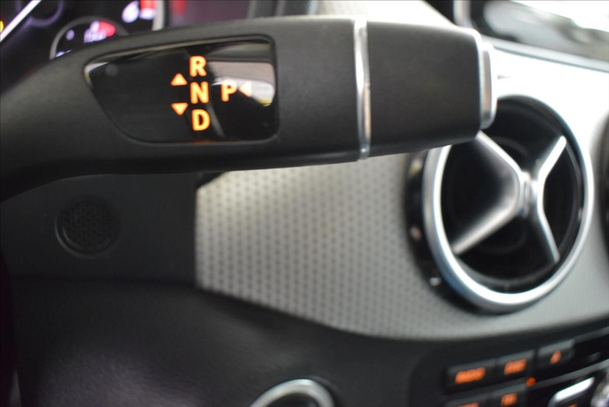 Mercedes-Benz Třídy B Hatchback 1,5 l 80 kw