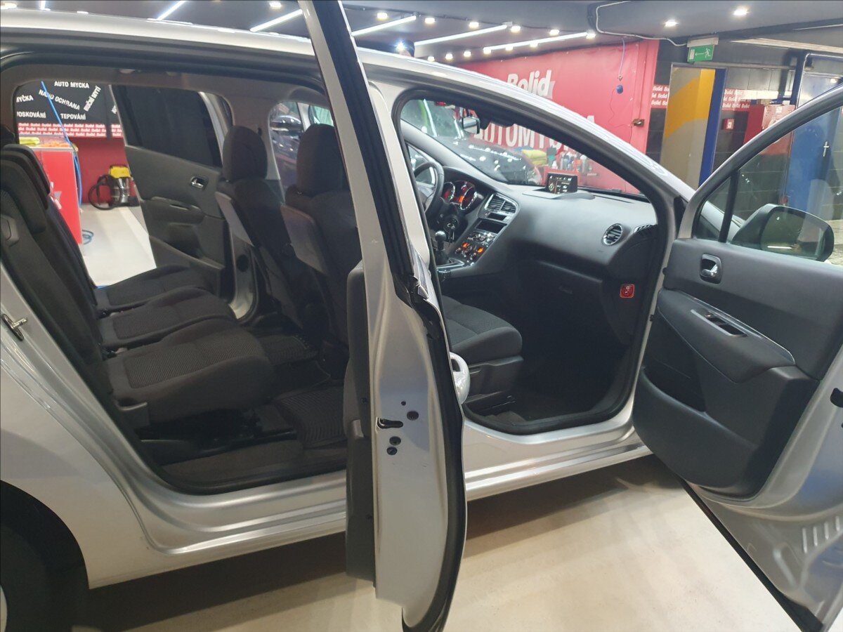 Peugeot 5008 MPV 1,6 l 88 kw
