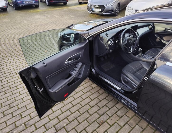 Mercedes-Benz CLA Sedan / Limuzína 1,6 l 115 kw