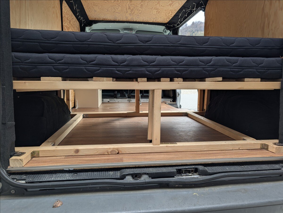 Opel Vivaro Skříň 2,0 l 84 kw