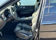 Volvo XC60 SUV / Terénní 2,0 l 173 kw
