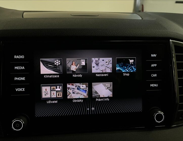 Škoda Karoq SUV 1,5 l 110 kw