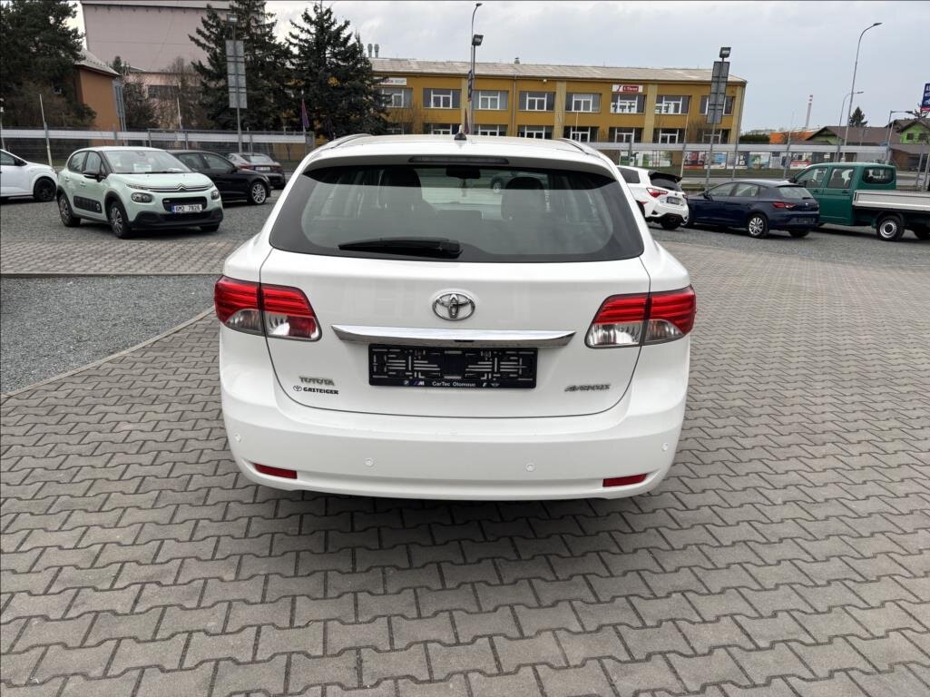 Toyota Avensis Kombi 1,8 l 108 kw