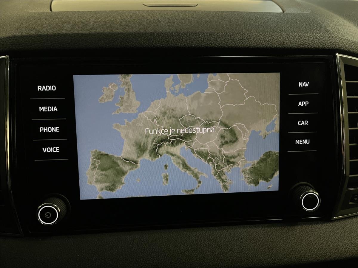 Škoda Karoq SUV / Terénní 1,5 l 110 kw